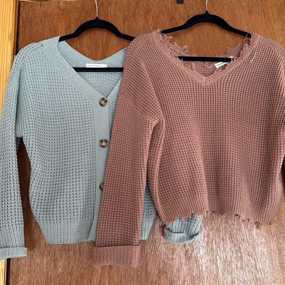 Moon & Madison Cable knit sweaters